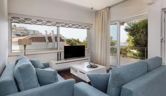 Relux Sea View Two Bedroom Apartment by BluPine