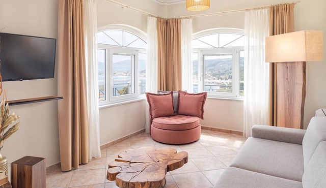 Penny Luxury Apartments