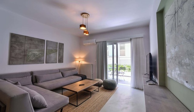 Soho Apartment by Olala Homes