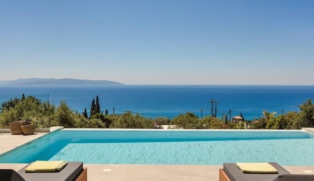 Ionian Dreaming with Private Pool in Lourdas