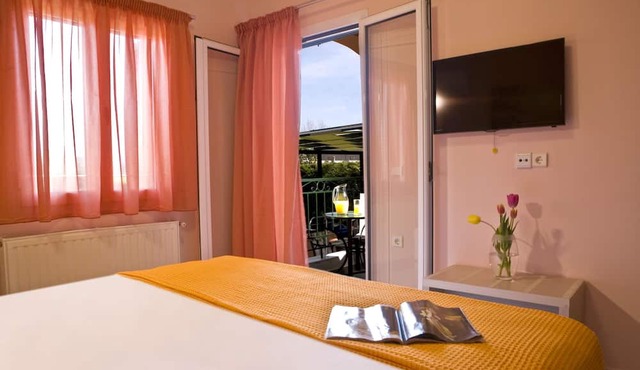 Anthemis Luxury Villas