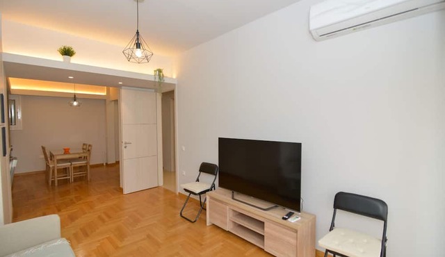 Acropolis area 2 bedroom 2 min from metro Syngrou