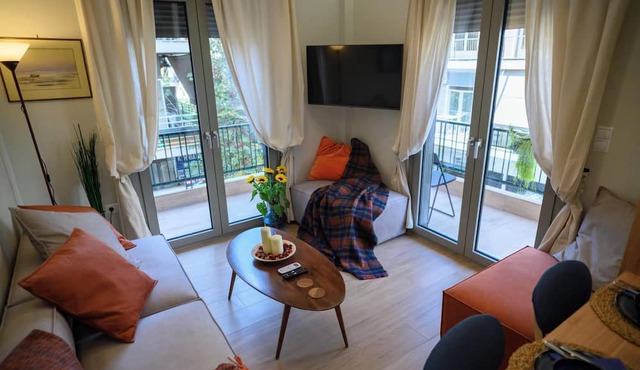 Daisy's Deluxe Athenian 2bedroom by MPS