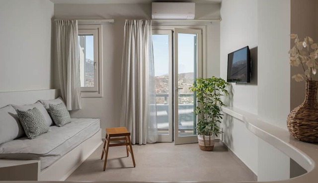 Castello Amorgos Suites