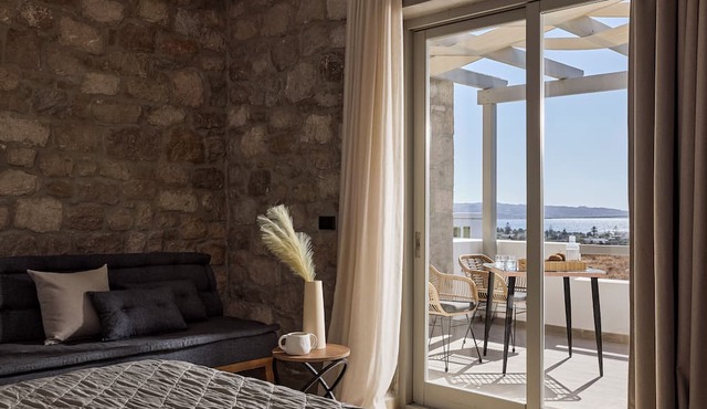Kedros Milos Suites