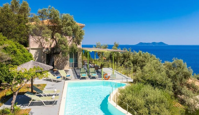 Villa Anemus - Three Bedroom Villa, Sleeps 6 in Lefkada