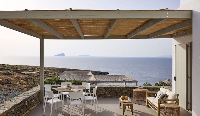 Ianemi Suites by K4 Kythnos