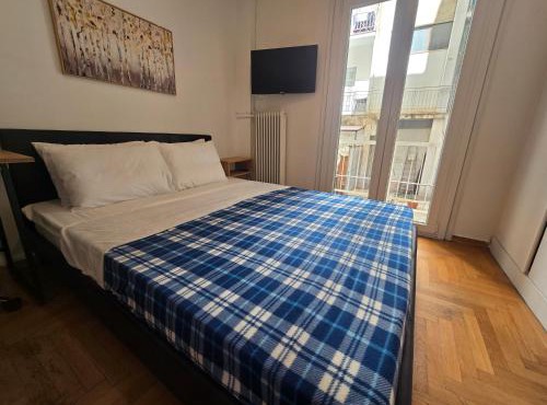 Kou3 - Cozy Room in Pireas - Walk Everywhere