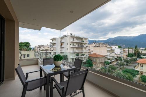 ΛΑΚΩΝΙΖΕΙΝ Luxury Suites