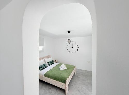 Almond Deluxe Suite