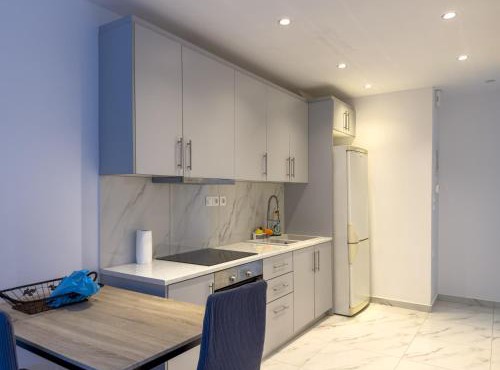 Modern Comfort Apartment - Arkitsa Rentals