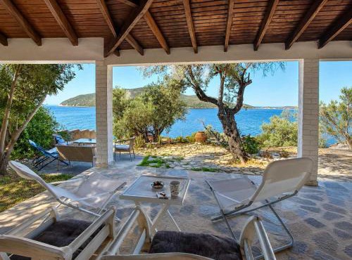 Mare E Cielo - Seafront Stay & Private Beach Samos