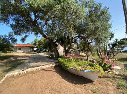Epicurus beach cottage