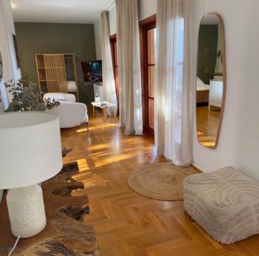 The Gardenian - 15 min from Athens Airport in Paianía