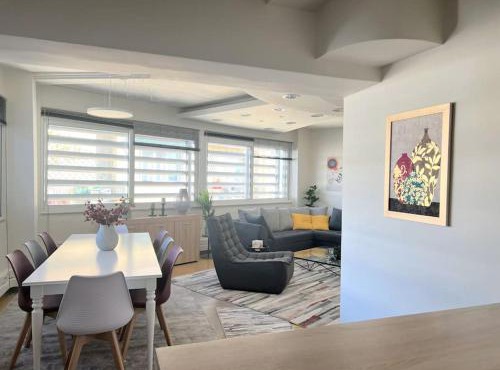HighEnd 5BDR NewApt w/Breathtaking Acropolis View