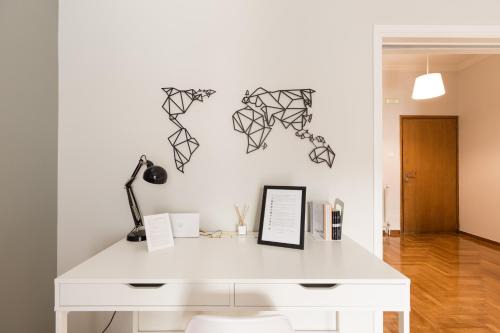 Sleek Flat in Central Syntagma by UPSTREET